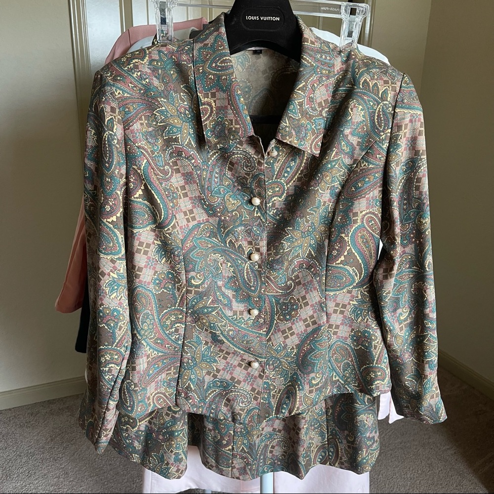 Burberry Top & Skirt